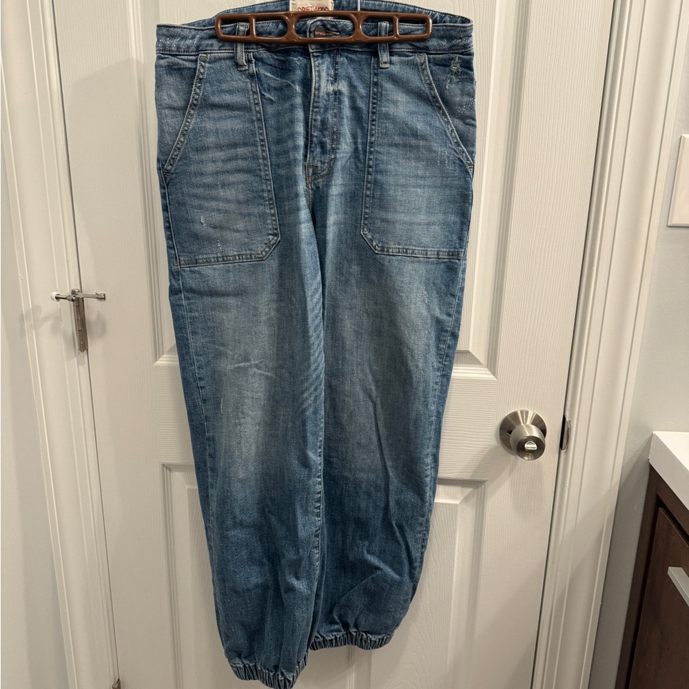 Driftwood jogger cuff jeans